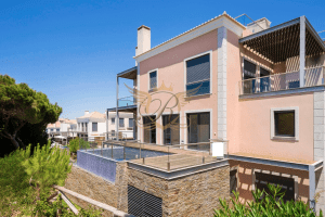 luxury apartment for sale in Vale do Lobo with pool