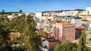 charming historic property for sale in Loulé