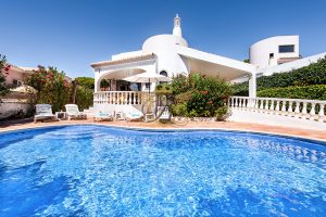 Charming Villa for Sale near Vale do Lobo