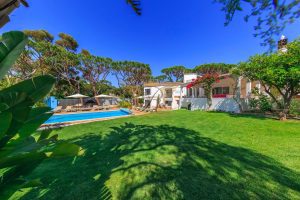 Luxury Villa for Sale in Vale do Lobo near the Beach