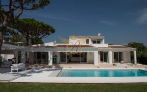 Spectacular Family villa for Sale near Quinta do Lago
