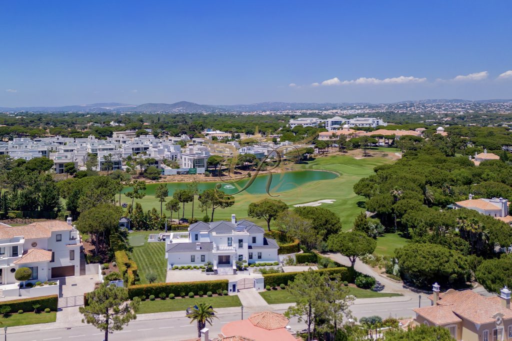 A Guide to Buying Real Estate in Quinta do Lago