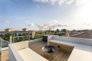 New-build Villa for Sale in Santa Barbara de Nexe