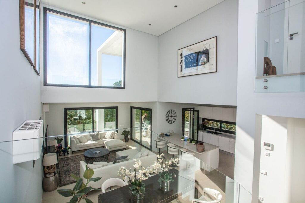 Smart Homes in the Algarve: The Latest Technology Trends