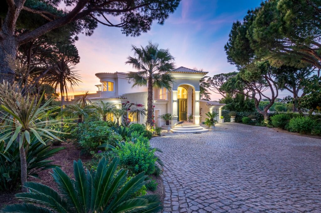 How to Choose Your Perfect Luxury Villa